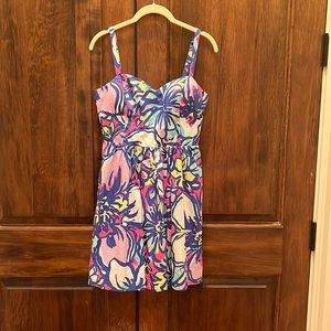 New without tags Lilly Pulitzer dress  so dang cute and bright